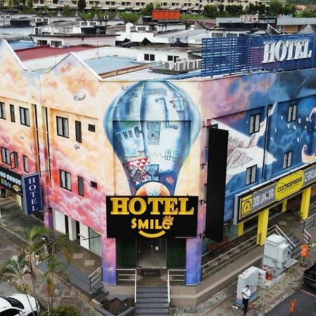 Smile Hotel Shah Alam Seksyen 9 Bagian luar foto